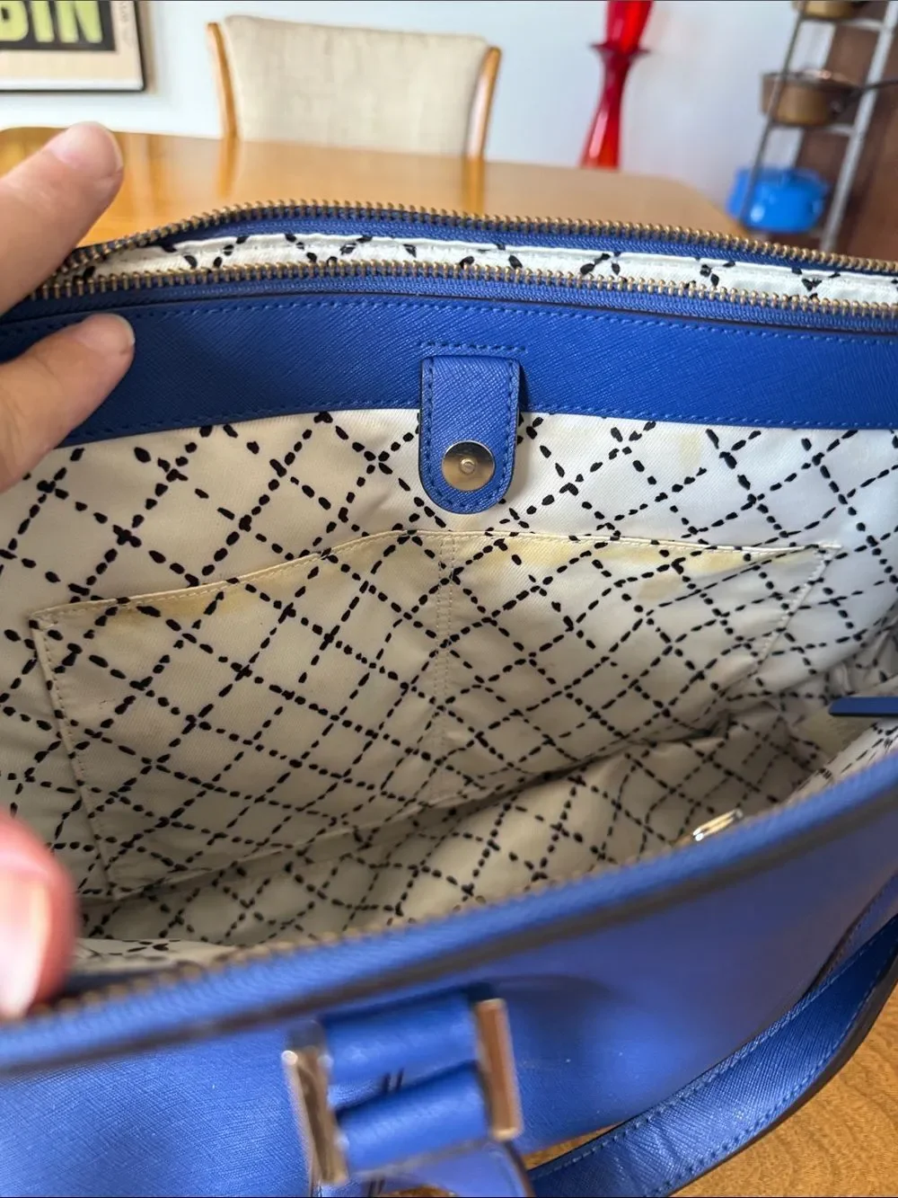 kate spade excellent exterior